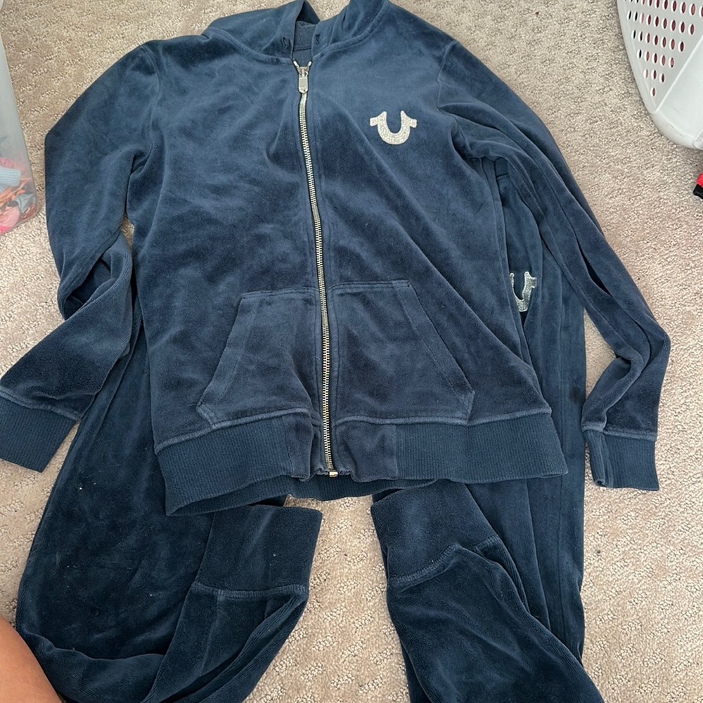 Women’s navy blue true Religion sweat suit. Size small